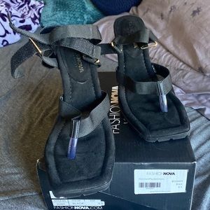 Black fashion nova heels